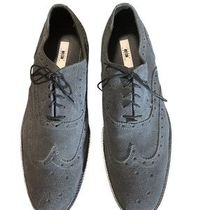 Joseph Abboud Size 12 gray brogue-style lace-up dress shoes.